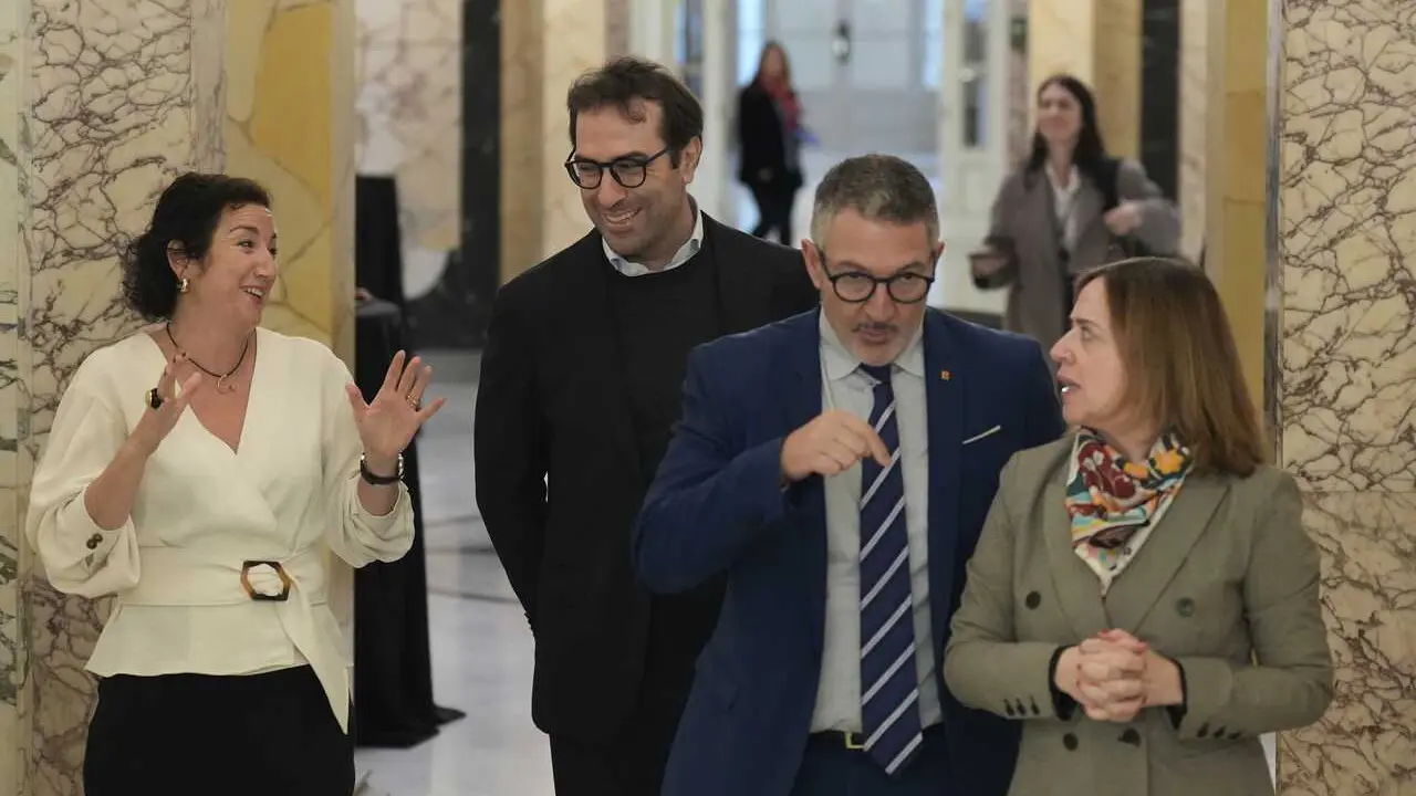 El ministro de Econom&iacute;a Carlos Cuerpo preside el Consejo Interterritorial de Internacionalizaci&oacute;n, en el Palau Pedralbes de Barcelona.