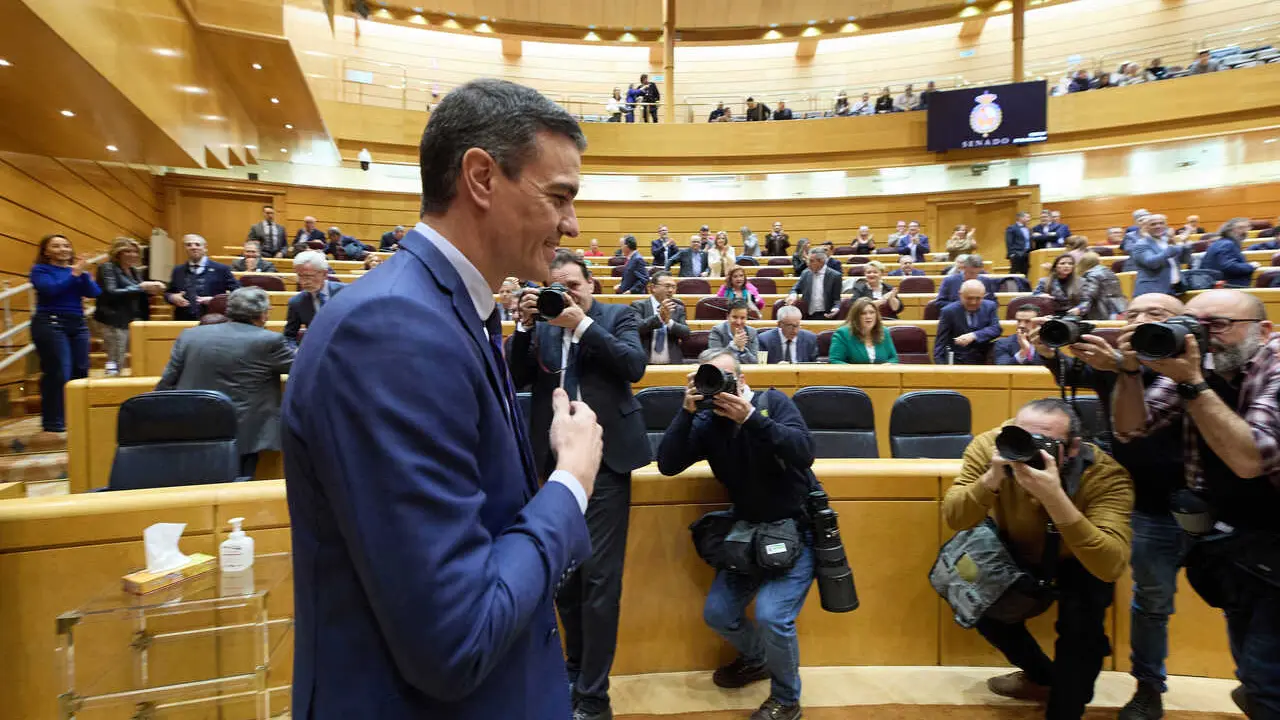 Archivo - El presidente del Gobierno, Pedro S&aacute;nchez, a su llegada a una sesi&oacute;n de control al Gobierno en el Senado, a 21 de diciembre de 2022, en Madrid (Espa&ntilde;a).  