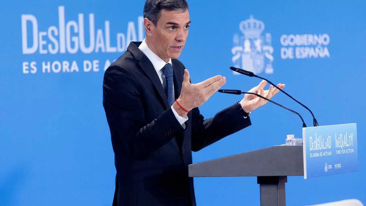 El presidente del Gobierno, Pedro S&aacute;nchez, durante la jornada &lsquo;Desigualdad: es hora de actuar&rsquo;, en la sede del Consejo Superior de Investigaciones Cient&iacute;ficas (CSIC), a 20 de febrero de 2026, en Madrid (Espa&ntilde;a). Durante la jornada se abordan las posibles 