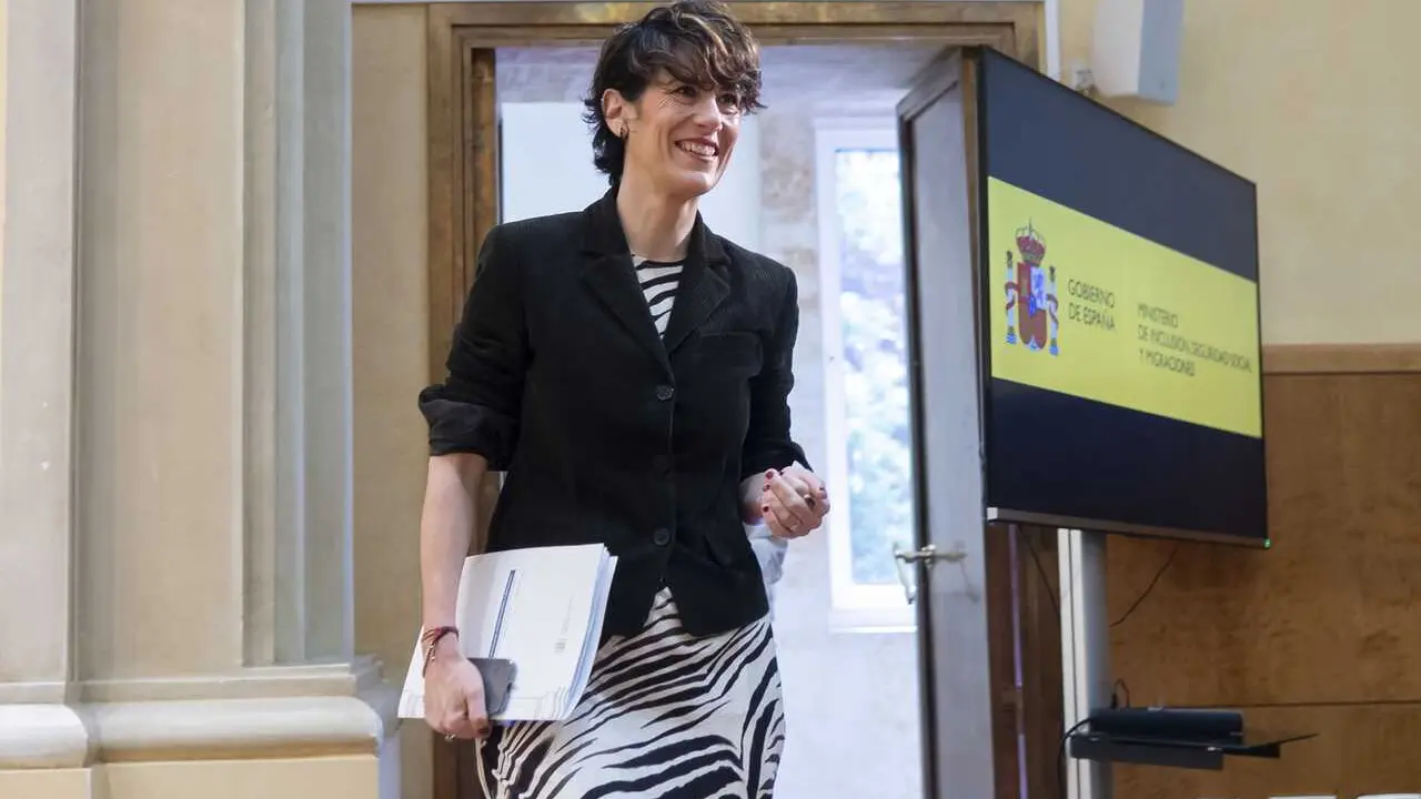 Archivo - La ministra de Inclusi&oacute;n, Seguridad Social y Migraciones, Elma Saiz.