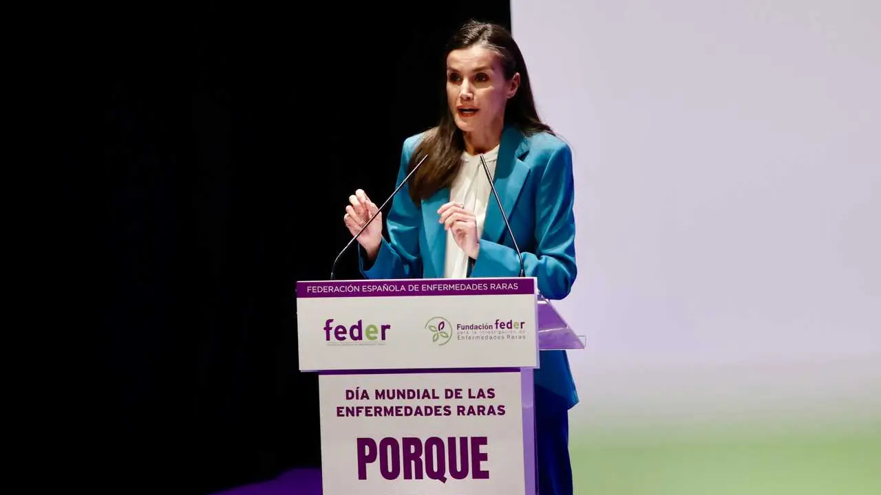 La Reina Letizia interviene durante el acto con motivo del &lsquo;D&iacute;a Mundial de las Enfermedades Raras&rsquo;, en el Palacio de Congresos de Castell&oacute;n