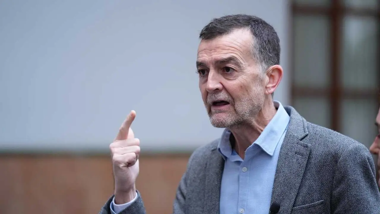 Archivo - El coordinador general de Izquierda Unida, Antonio Ma&iacute;llo, en una imagen de archivo.