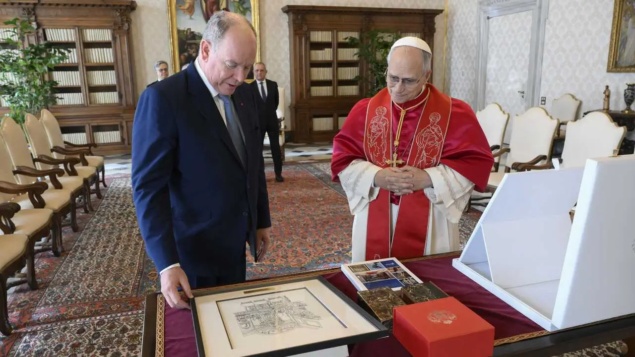 Italy, Rome, Vatican January 17, 2026  Pope Leo XIV receives Prince Albert II of Monaco in audience at the Apostolic Palace.. Photograph by VATICAN MEDIA/ Catholic Press Photo RESTRICTED TO EDITORIAL USE - NO MARKETING - NO ADVERTISING CAMPAIGNS.