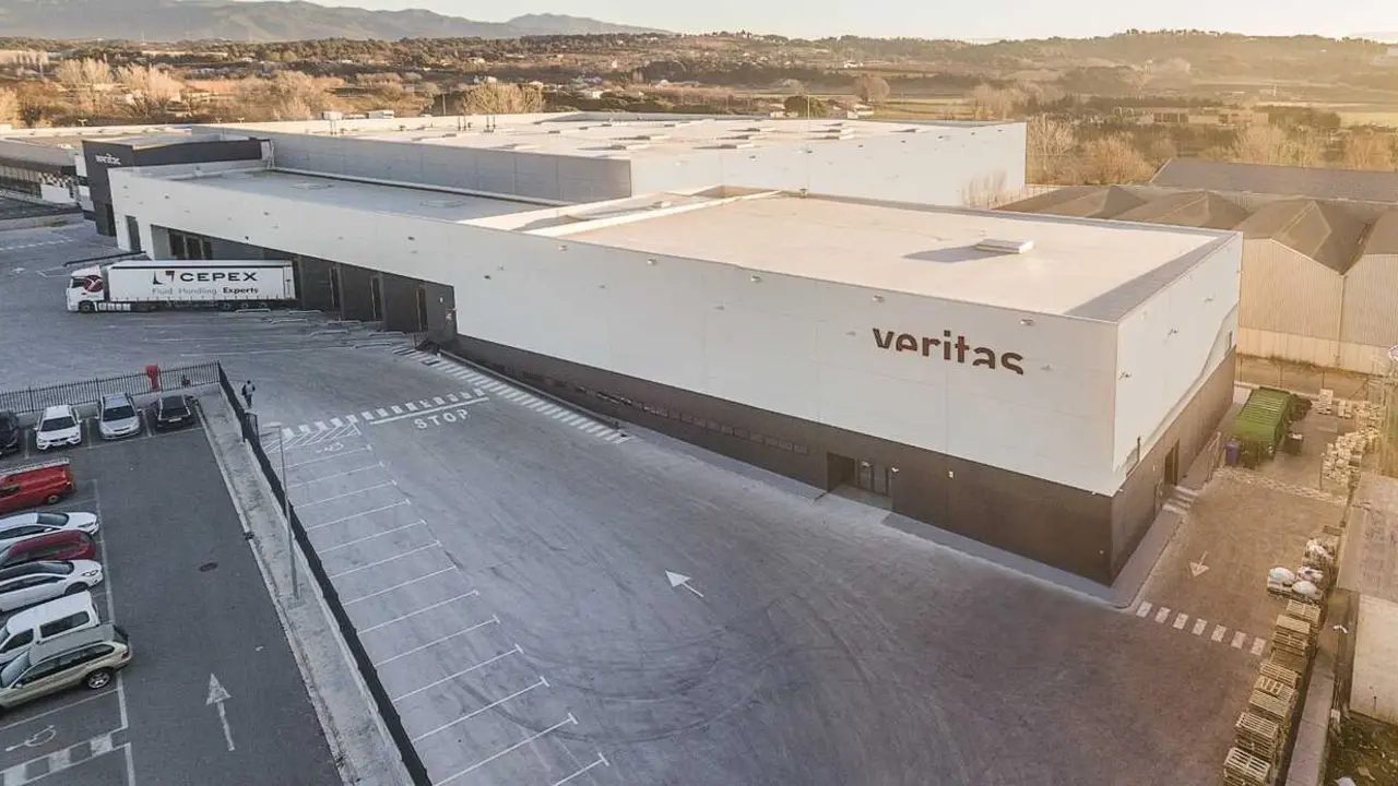 Archivo - Planta de Veritas en Lli&ccedil;&agrave; d'Amunt (Barcelona)