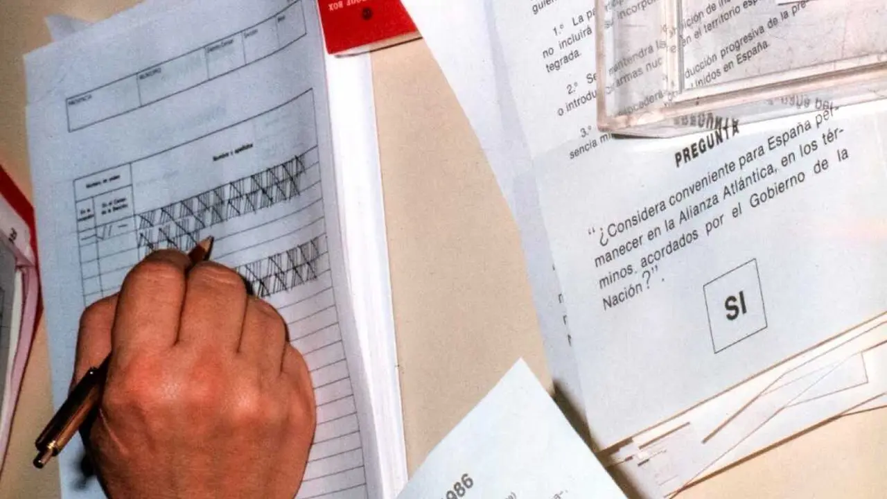 Votaci&oacute;n del refer&eacute;ndum sobre la OTAN el 12 de marzo de 1986