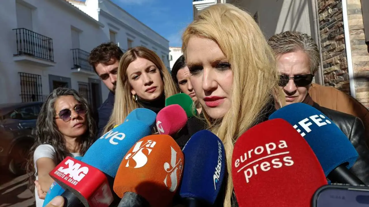 La abogada de la familia de Francisca Cadenas atiende a los medios de comunicaci&oacute;n