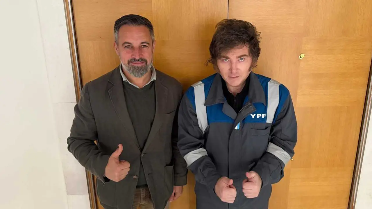 El presidente de Vox, Santiago Abascal, con el presidente argentino, Javier Milei, en Madrid.