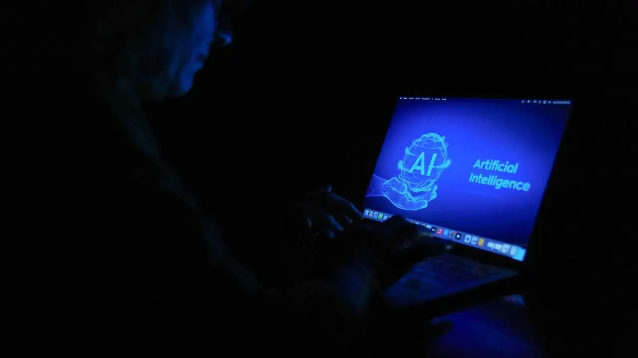 Archivo - Un ordenador con las siglas AI    