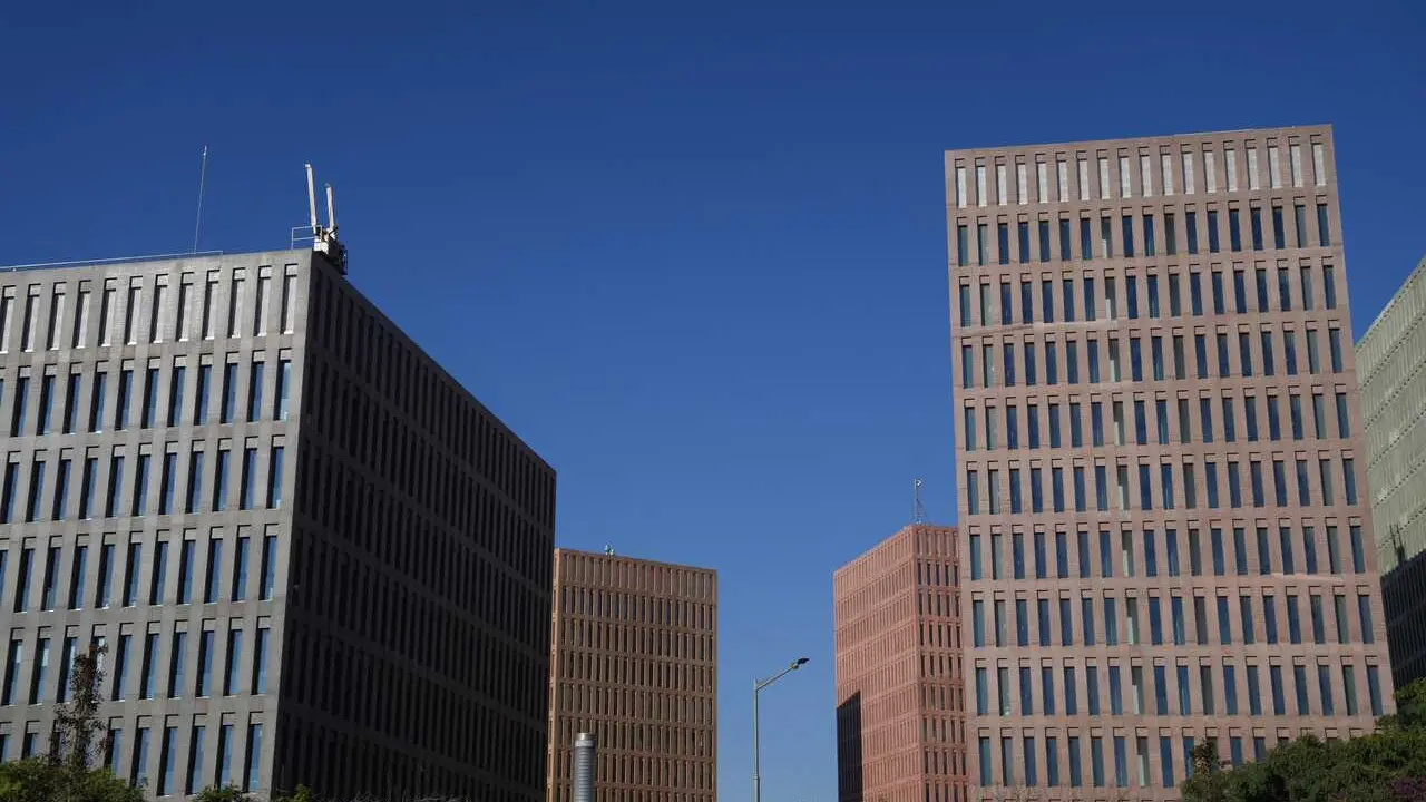 Archivo - Fachada de la Ciutat de la Just&iacute;cia de Barcelona