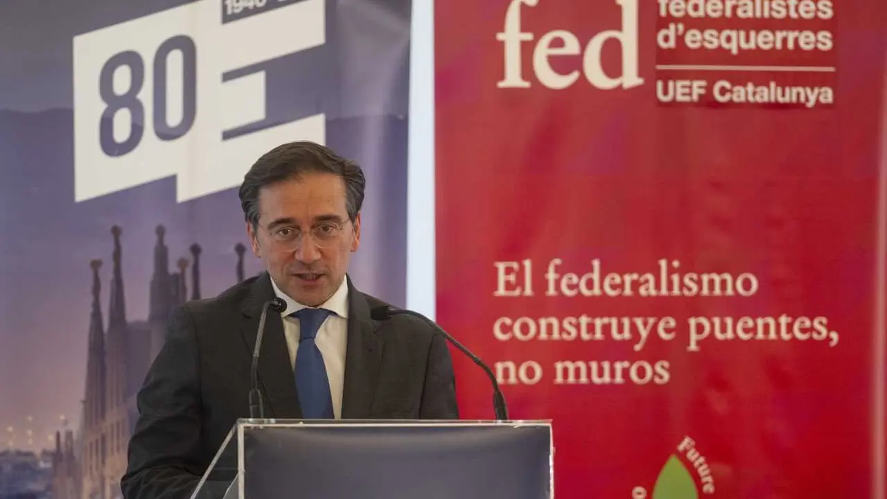 El ministro de Exteriores, Jos&eacute; Manuel Albares, en la sesi&oacute;n inaugural del Congreso de la Uni&oacute;n de Federalistas Europeos (UEF) en Barcelona.