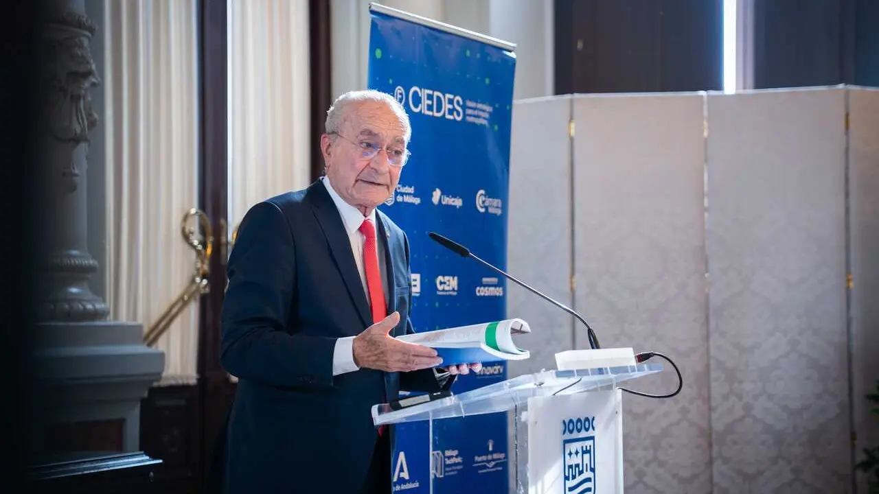 Archivo - Imagen de archivo del alcalde de M&aacute;laga, Francisco de la Torre.