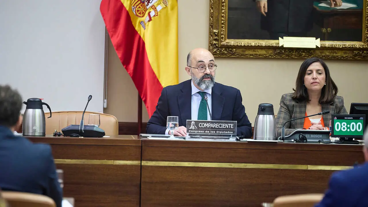 El presidente de la entidad p&uacute;blica empresarial Administrador de Infraestructuras Ferroviarias (Adif), Luis Pedro Marco de la Pe&ntilde;a, comparece ante la Comisi&oacute;n de Transportes y Movilidad Sostenible, en el Congreso de los Diputados
