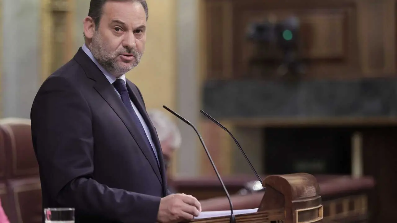 Archivo - El secretario de Organizaci&oacute;n del PSOE y ministro de Transporte, Movilidad y Agenda Urbana, Jos&eacute; Luis &Aacute;balos, interviene en una sesi&oacute;n de control al Gobierno en el Congreso de los Diputados, a 23 de junio de 2021, en Madrid, (Espa&ntilde;a). 