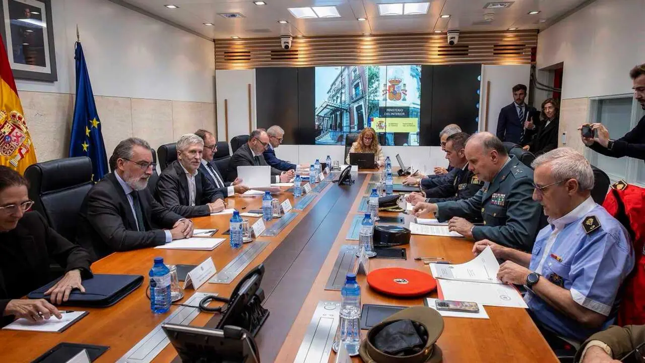 El ministro del Interior, Fernando Grande-Marlaska, preside una reuni&oacute;n extraordinaria de la Mesa de Valoraci&oacute;n del Riesgo de la Amenaza Terrorista, celebrada el 20 de marzo