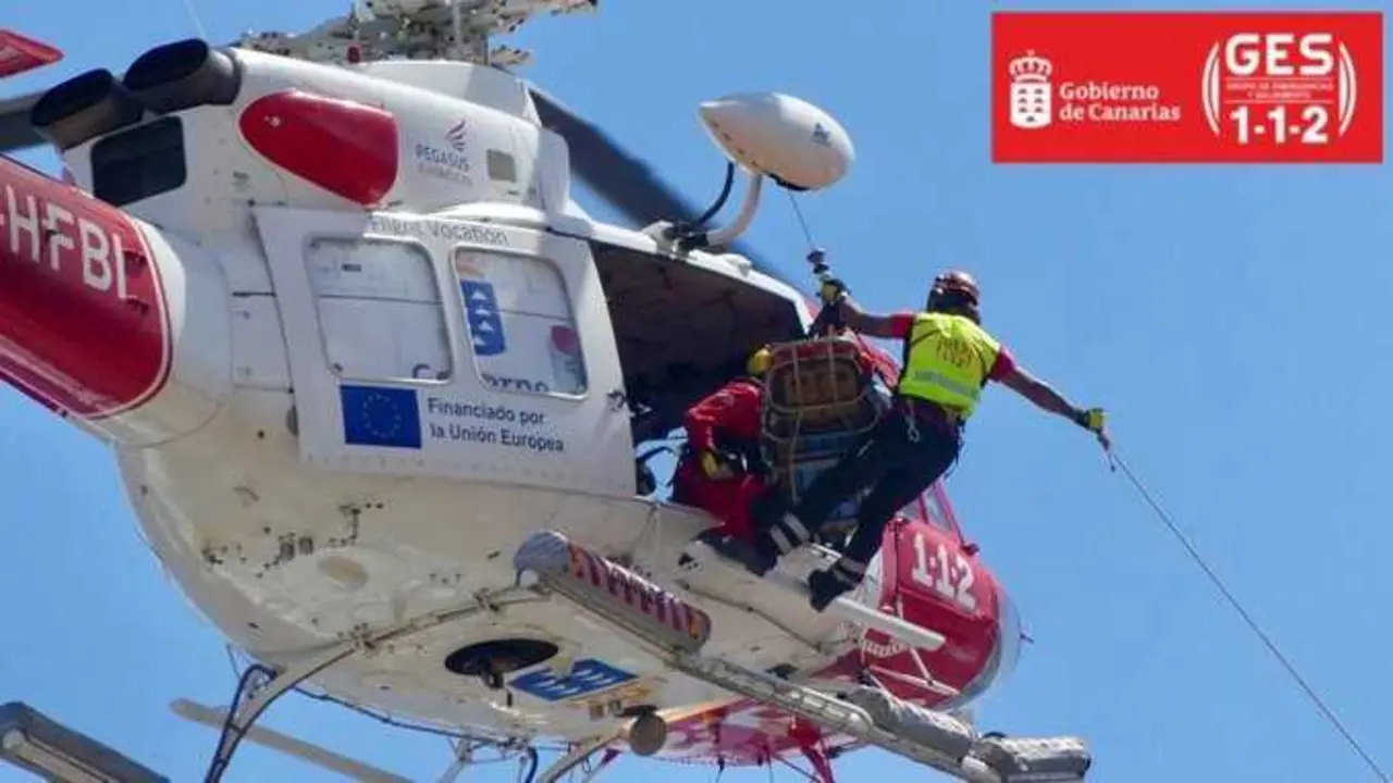 Archivo - Helic&oacute;ptero de rescate del GES