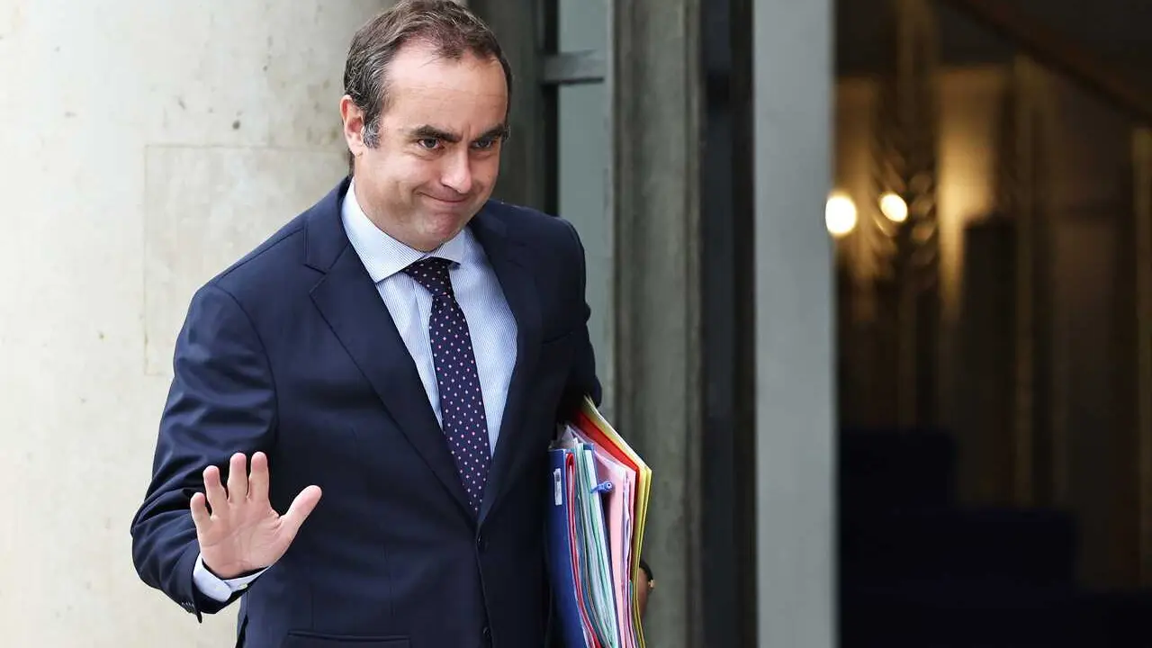 Archivo - El primer ministro de Francia, Sebastien Lecornu.