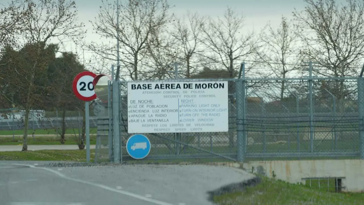 Imagen de la base militar de Mor&oacute;n tras la negativa de S&aacute;nchez a cederlas para apoyo a las operaciones contra Ir&aacute;n. A 4 de marzo de 2026 en Mor&oacute;n de la Frontera, Sevilla (Andaluc&iacute;a, Espa&ntilde;a). 
