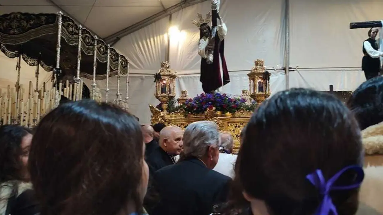 El paso de Jes&uacute;s Nazareno, en la bas&iacute;lica de Santa Eulalia de M&eacute;rida. Archivo.