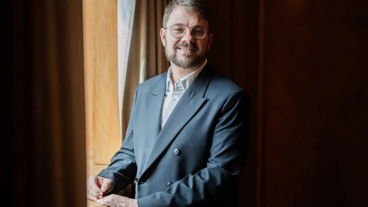 Archivo - El portavoz adjunto de Sumar y diputado de Comprom&iacute;s, Alberto Ib&aacute;&ntilde;ez