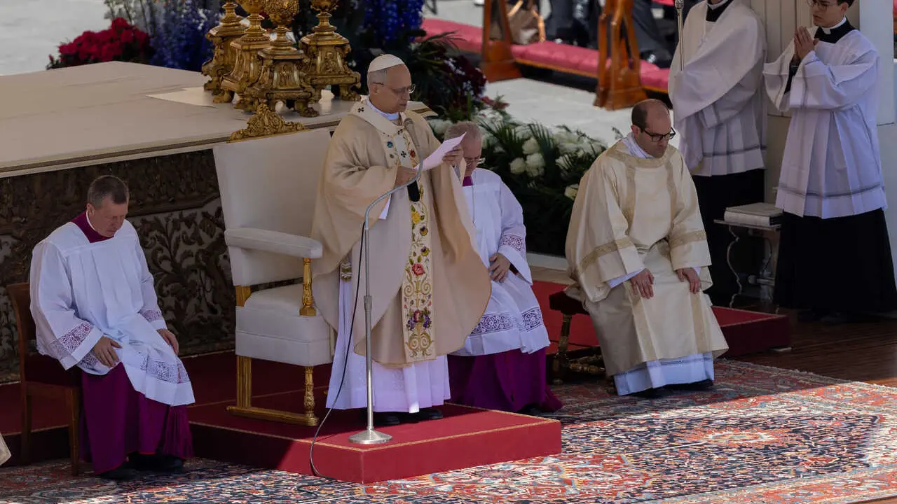 Holy Mass at the Vatican on Easter Day, celebrated by Pope LEO XIII, gathers worshippers from around the world.