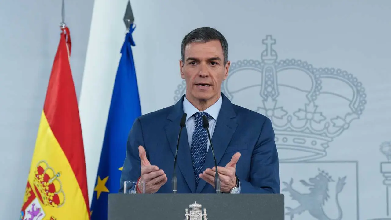 El presidente del Gobierno, Pedro S&aacute;nchez, durante una rueda de prensa posterior al Consejo de Ministros extraordinario, en el Palacio de la Moncloa, a 20 de marzo de 2026, en Madrid (Espa&ntilde;a)