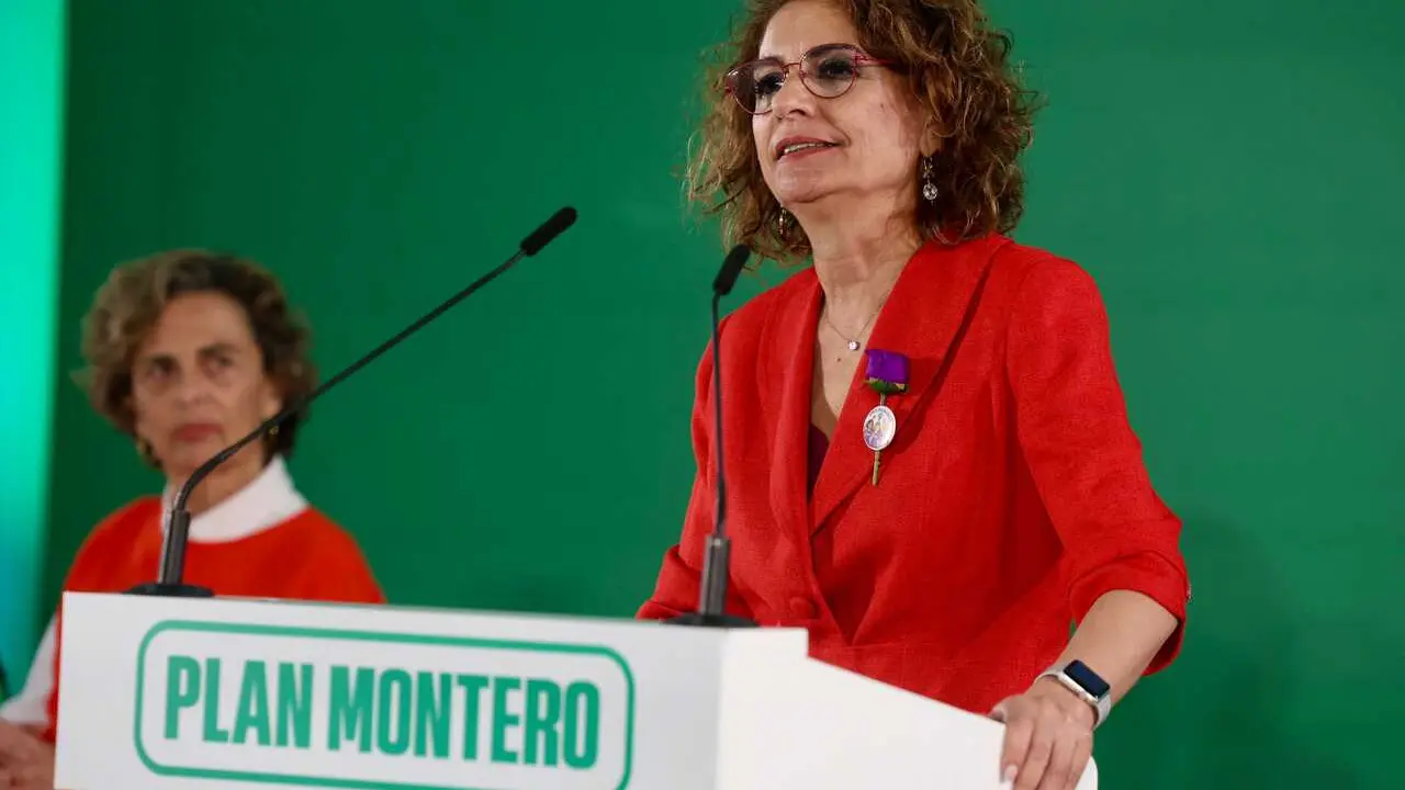Imagen de la presentaci&oacute;n del proyecto para Sanidad de la candidata socialista, Mar&iacute;a Jes&uacute;s Montero de cara a las pr&oacute;ximas elecciones auton&oacute;micas del 17 de mayo. En C&aacute;diz, a 11 de abril de 2026.