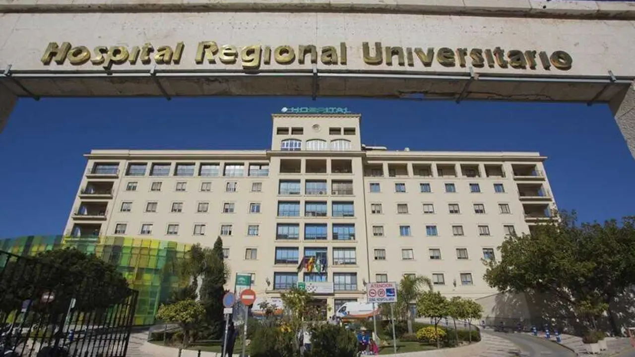 Archivo - Fachada del Hospital Regional Universitario de M&aacute;laga.