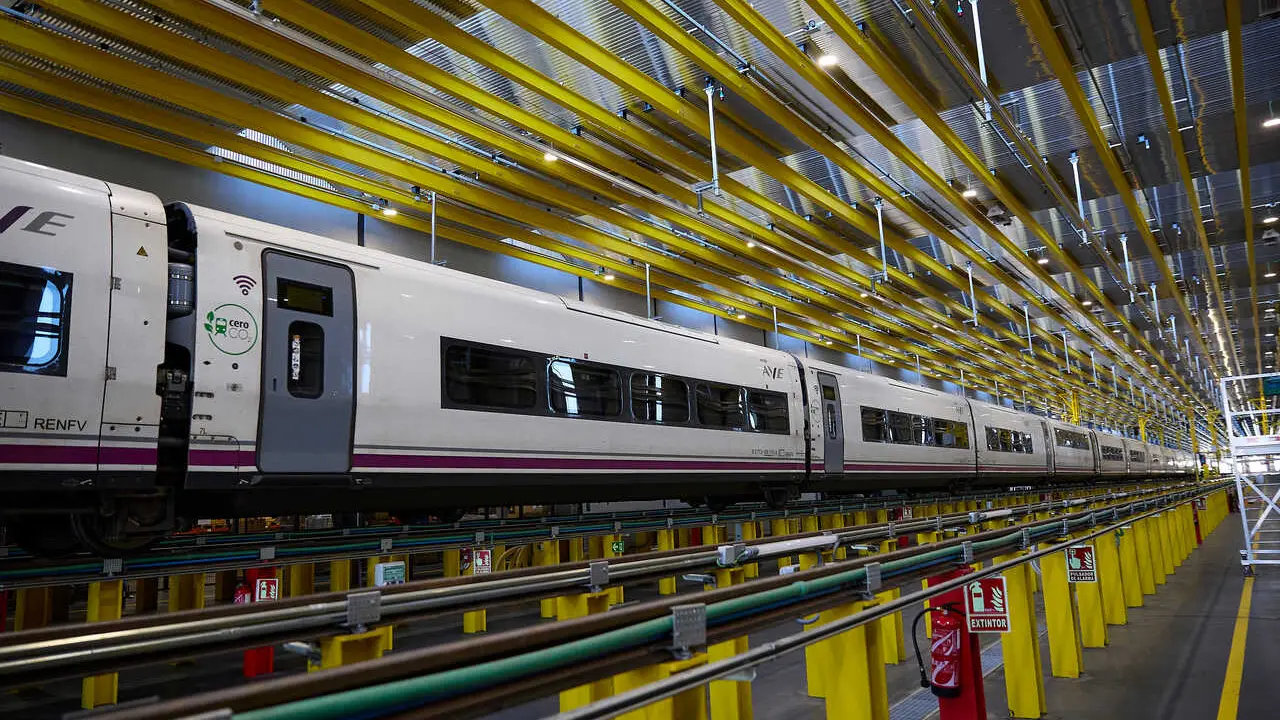 Archivo - Jornada de puertas abiertas en el Taller de Alta Velocidad de Fuencarral