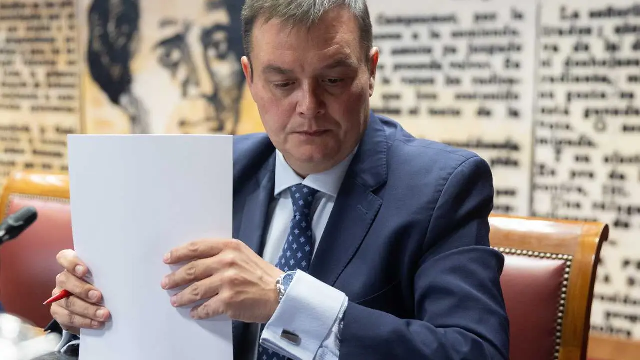 Archivo - El exjefe de Gabinete de Salvador Illa en el Ministerio de Sanidad, V&iacute;ctor Francos, en la comisi&oacute;n de investigaci&oacute;n del 'caso Koldo' en el Senado, a 22 de marzo de 2024, en Madrid (Espa&ntilde;a).