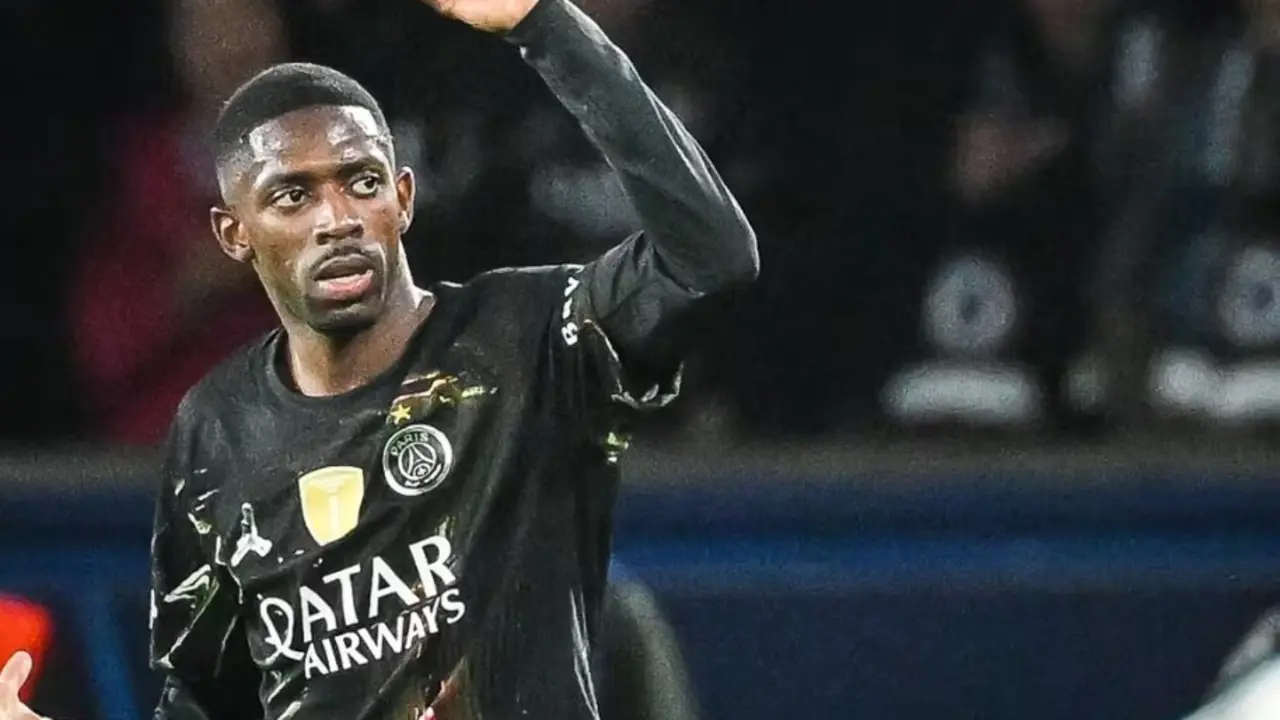 Dembel&eacute; celebrando su doblete al Liverpool