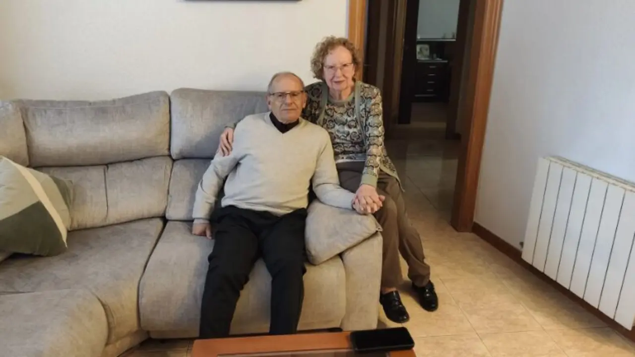 Primitivo junto a su mujer