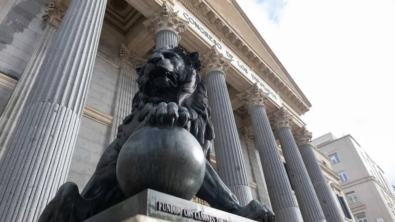 Archivo - Fachada del Congreso de los Diputados, a 5 de febrero de 2026, en Madrid (Espa&ntilde;a).