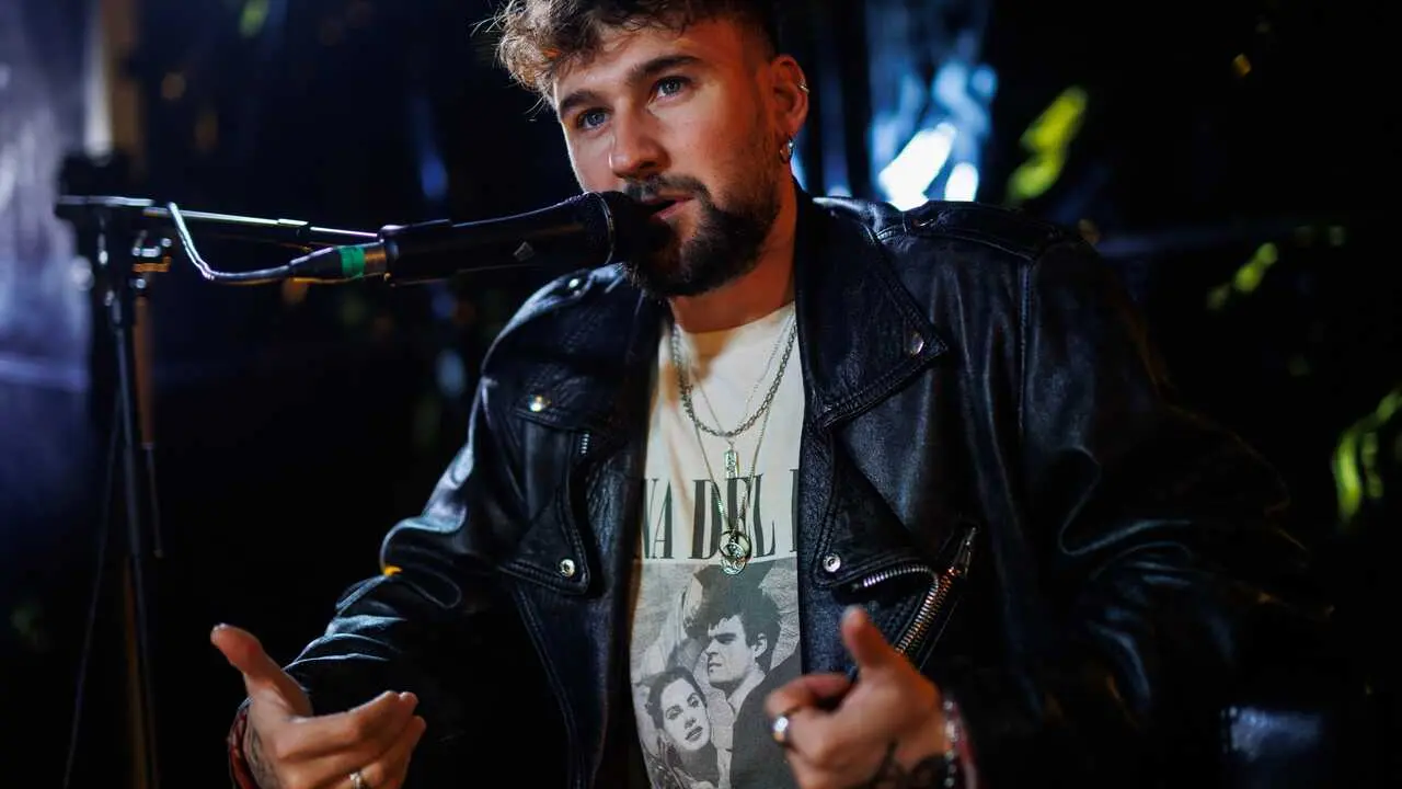 (Foto de ARCHIVO)
El cantante Dani Fern&aacute;ndez, durante una entrevista para Europa Press, a 18 de enero de 2024, en Madrid (Espa&ntilde;a). Dani Fern&aacute;ndez es un cantante y compositor espa&ntilde;ol, ex miembro de la boy band Auryn que tras la separaci&oacute;n del grupo en 2016, inici&oacute; su carrera en solitario. &lsquo;Todo cambia&rsquo; es el primer adelanto de su tercer &aacute;lbum, titulado &lsquo;La jaur&iacute;a&rsquo; y habla de los sentimientos, miedos y debilidades del cantante.

Alejandro Mart&iacute;nez V&eacute;lez / Europa Press
18 ENERO 2024;ENTREVISTA;CANTANTE;BOYBAND;&Aacute;LBUM;DISCO;CANTANTE;
18/1/2024