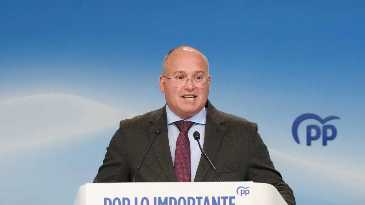 El secretario general del Partido Popular, Miguel Tellado, durante la rueda de prensa posterior al Comit&eacute; de Direcci&oacute;n del PP, a 20 de abril de 2026, en Madrid (Espa&ntilde;a).