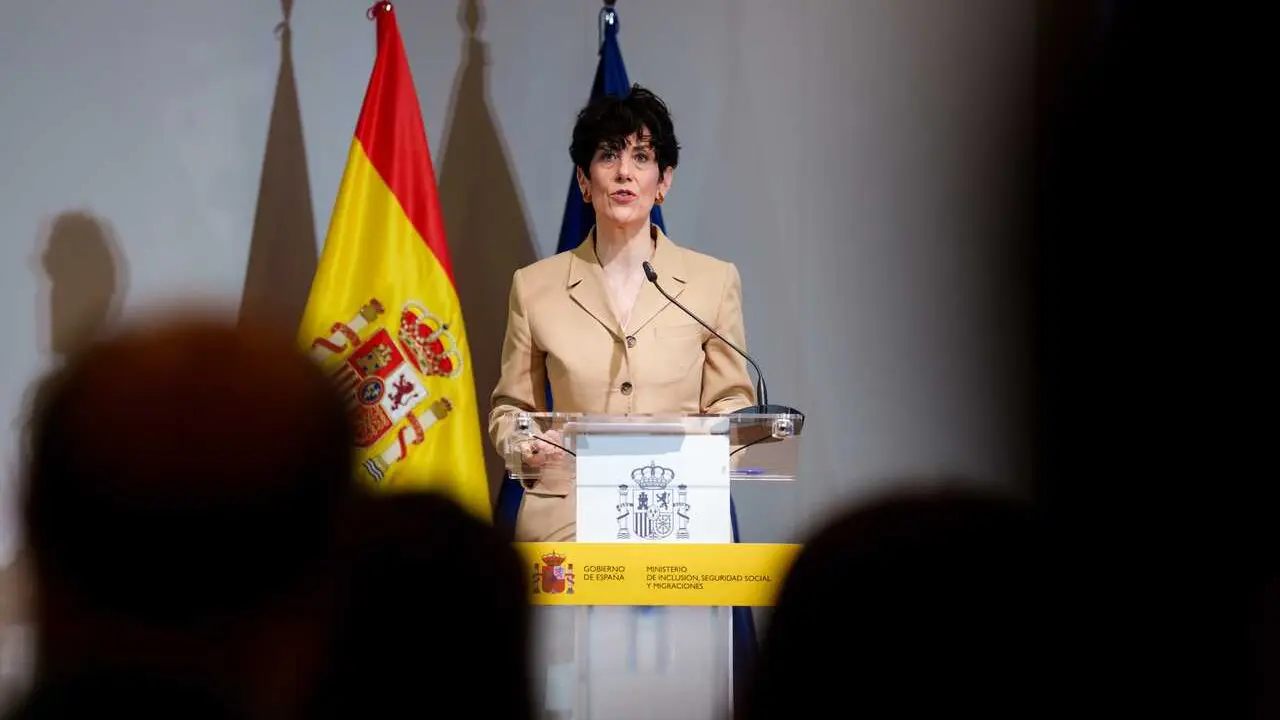 La ministra de Inclusi&oacute;n, Seguridad Social y Migraciones, Elma Saiz, participan en la presentaci&oacute;n de INTegraSS, a 9 de abril de 2026, en Madrid (Espa&ntilde;a). 
