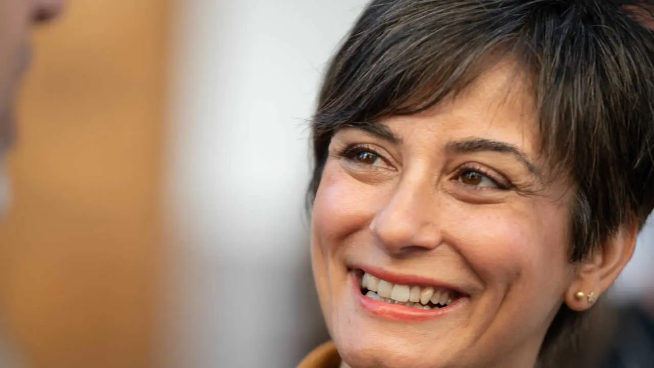 La ministra de Vivienda y Agenda Urbana, Isabel Rodr&iacute;guez, visita el Ayuntamiento de Pozuelo de Calatrava, a 16 de abril de 2026, en Pozuelo de Calatrava, Castilla-La Mancha (Espa&ntilde;a).