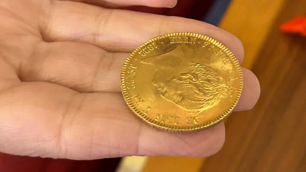 Archivo - Una de las monedas pertenecientes al 'Tesoro de Villanueva'