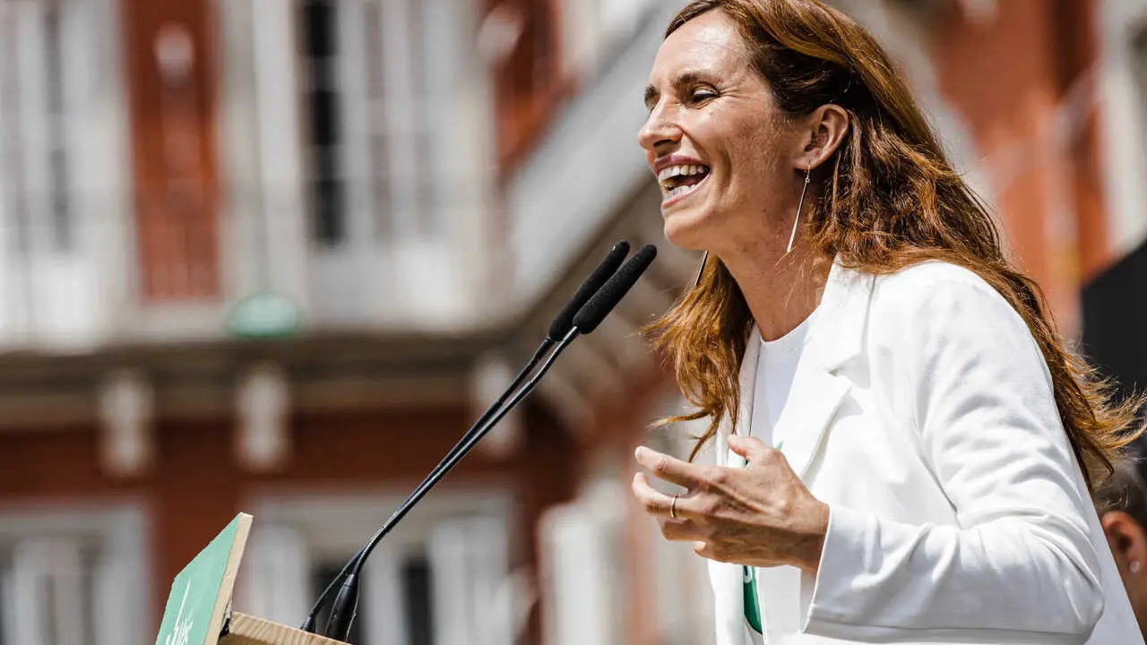 Archivo - La candidata de M&aacute;s Madrid a la presidencia de la Comunidad de Madrid, M&oacute;nica Garc&iacute;a, interviene durante un mitin de M&aacute;s Madrid en la Plaza Mayor, a 20 de mayo de 2023, en Madrid (Espa&ntilde;a). Este acto de campa&ntilde;a electoral se celebra de cara a las 