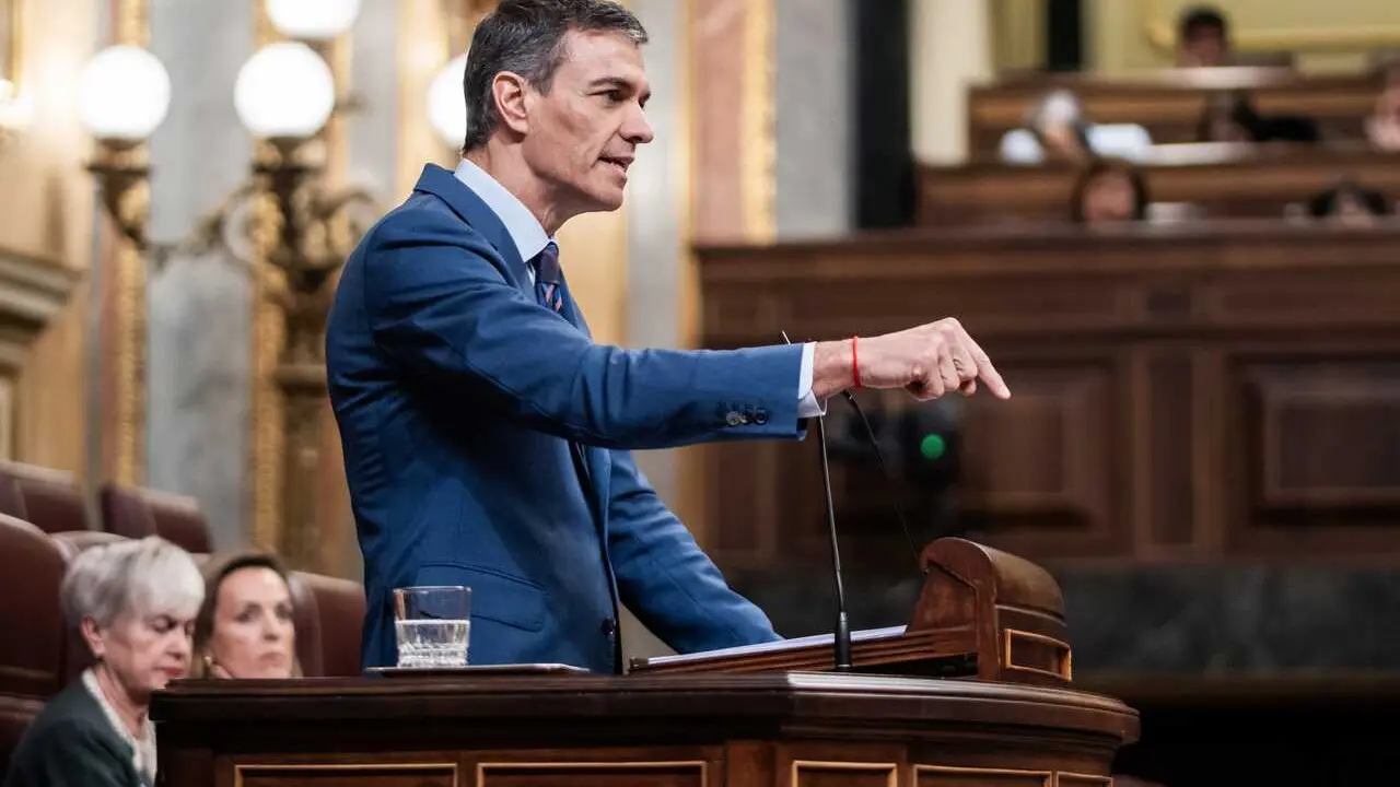 Archivo - El presidente del Gobierno,  Pedro S&aacute;nchez, durante una sesi&oacute;n de control al Gobierno, en el Congreso, a 25 de marzo de 2026, en Madrid (Espa&ntilde;a). S