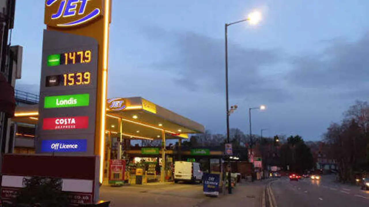 Gasolinera ubicada en Hagley Road, Reino Unido