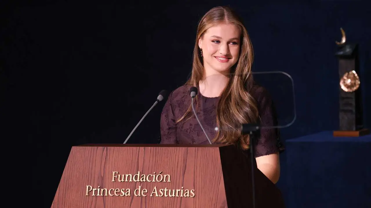 Archivo - La Princesa Leonor durante la ceremonia de los Premios Princesa de Asturias 2025 celebrados en el Teatro Campoamor, a 24 de octubre de 2025, en Oviedo (Espa&ntilde;a)