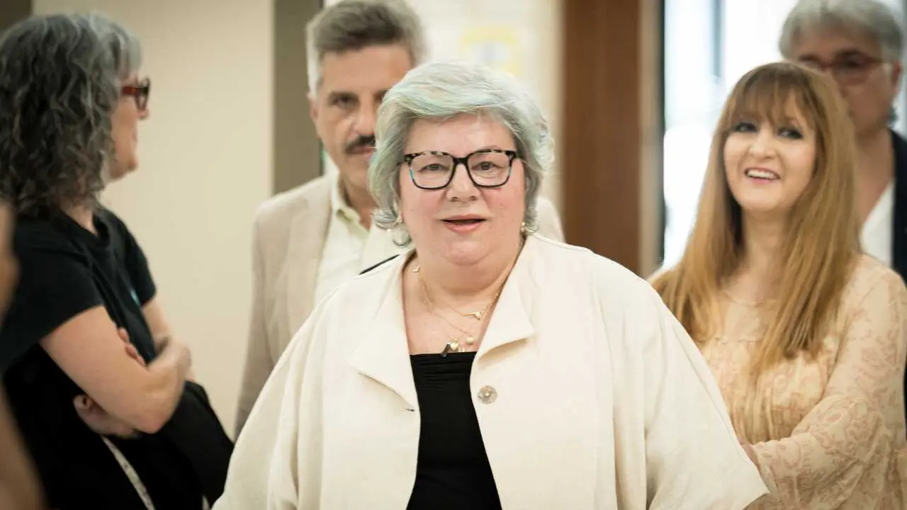 La falsamente inculpada por el asesinato de Roc&iacute;o Wanninkhof, Dolores V&aacute;zquez, ofrece unas declaraciones a los medios tras recibir la Medalla a la Promoci&oacute;n de los Valores de Igualdad, a 27 de abril de 2026, en Madrid (Espa&ntilde;a). 