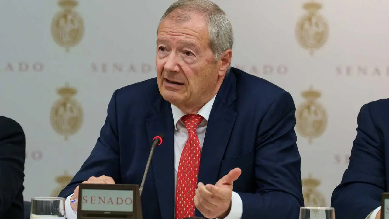 El presidente de la Comisi&oacute;n de Investigaci&oacute;n de Accidentes Ferroviarios (CIAF), Ignacio Barr&oacute;n de Angoiti, durante una comparecencia ante la Comisi&oacute;n de Investigaci&oacute;n en el Senado