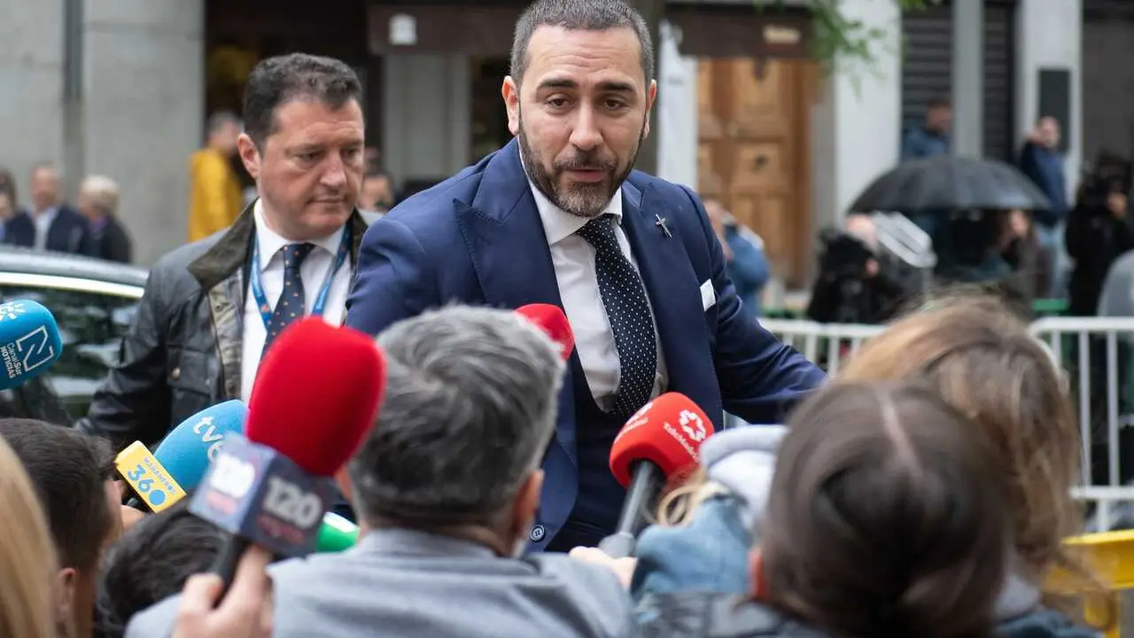 El empresario V&iacute;ctor de Aldama a su llegada al Tribunal Supremo, a 29 de abril de 2026, en Madrid