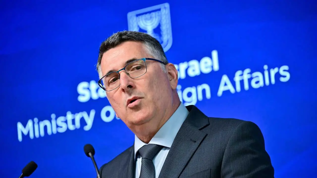 Archivo - El ministro de Exteriores de Israel, Gideon Saar, durante una rueda de prensa en Tel Aviv en marzo de 2026 (archivo)