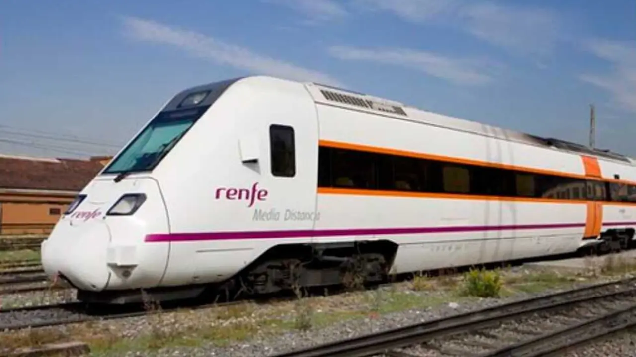 Tren Renfe Media Distancia