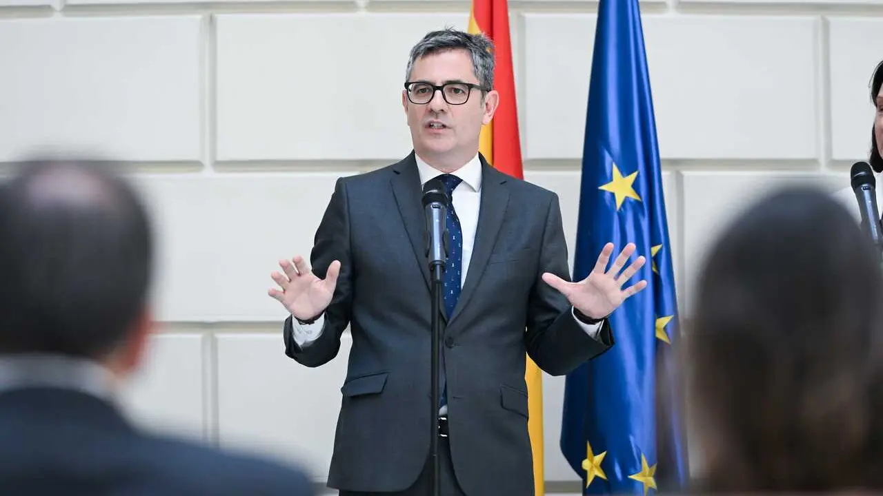 El ministro de la Presidencia, Justicia y Relaciones con las Cortes, F&eacute;lix Bola&ntilde;os, visita las nuevas dependencias de la Fiscal&iacute;a General del Estado en Madrid, a 27 de abril de 2026, en Madrid (Espa&ntilde;a). Este encuentro se produce en un contexto de colabora