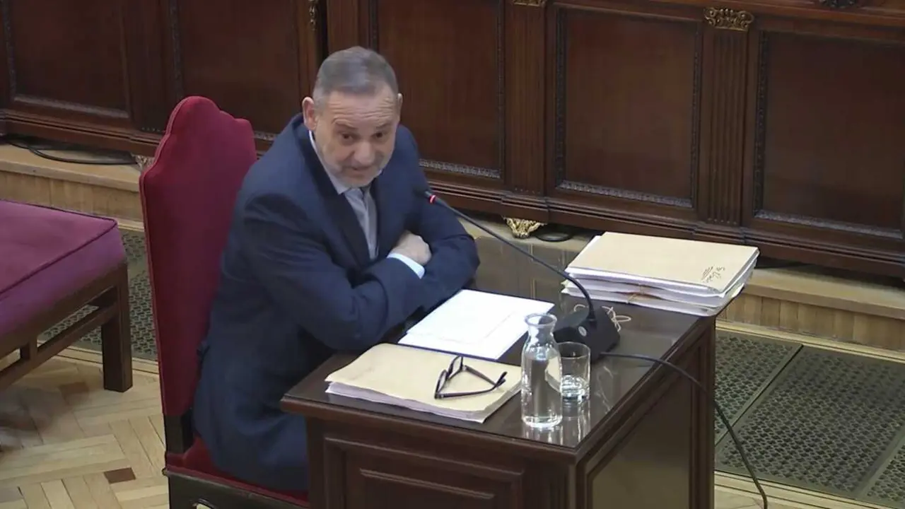 El exministro de Transportes Jos&eacute; Luis &Aacute;balos declara como acusado en el juicio del Tribunal Supremo por las presuntas irregularidades en la compra de mascarillas, a 4 de mayo de 2026, en Madrid (Espa&ntilde;a).