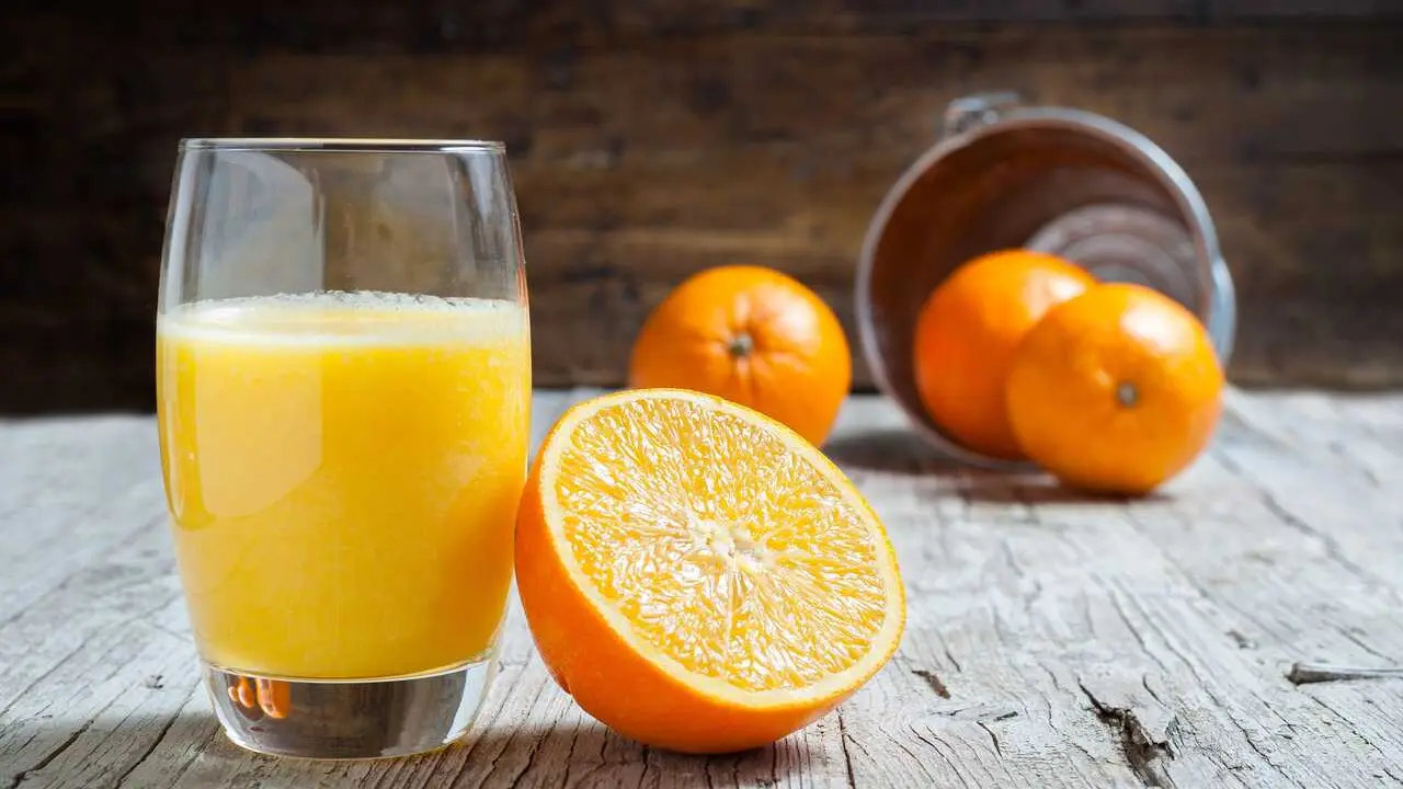 Archivo - Imagen de recurso de una naranja.