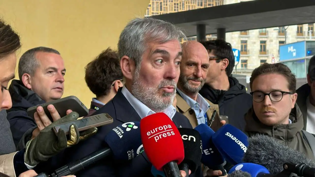 El Presidente De Canarias, Fernando Clavijo, Ofrece Declaraciones A Los Medios En Bruselas